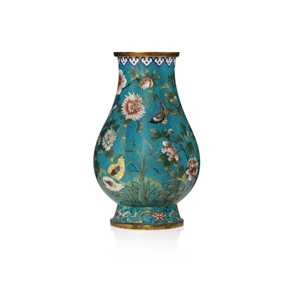 Chine, XIX ème siècle, vase en bronze et émaux cloisonnés. Marque "de Cheng" sous la base.