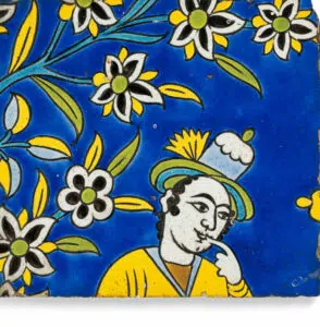 Estimation "Arts d'Orient" ce carreau de revêtement de forme carrée à décor nommé "Carreau au penseur" a la vente par notre cabinet d'expertise adjugé 27 000 €, (partie haute)