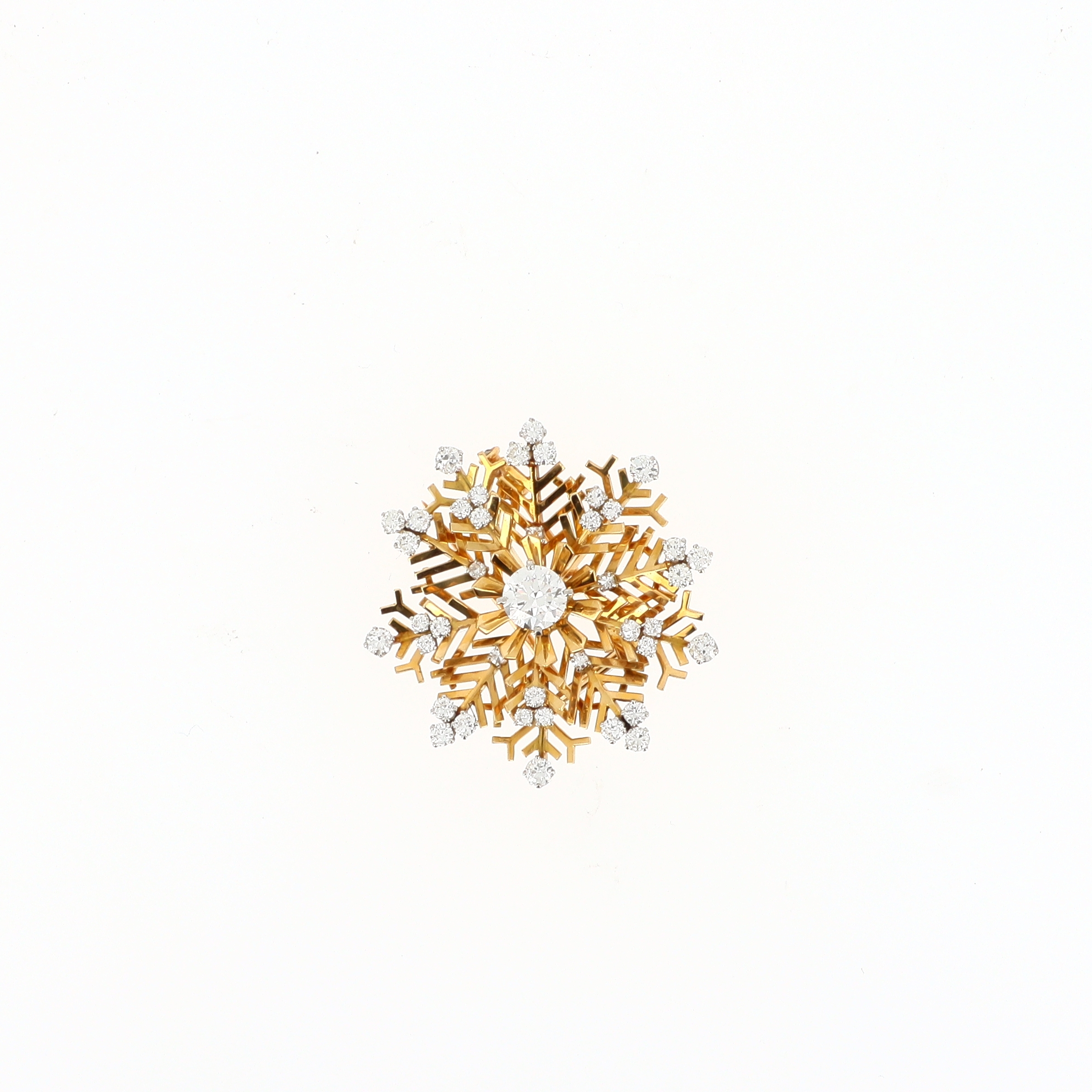 Estimation de ce bijoux, "VAN CLEEF AND ARPELS",broche en or jaune 18k , estimée et proposée par notre cabinet, adjugée 18 000 €