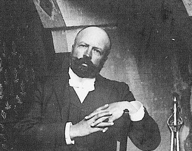 portrait photo de l'artiste Jan-Ferdinand Monchablon noir et blanc