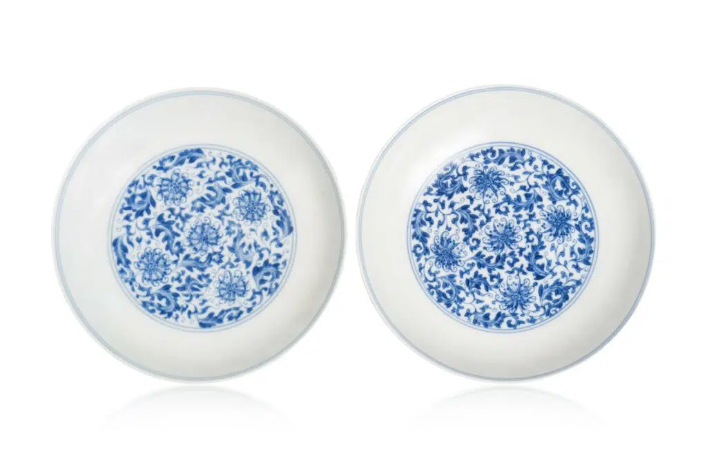Estimation "Arts de Chine" cette Rare paire de coupelles en porcelaine proposer a la vente par notre cabinet d'expertise et adjugé 38 000 €