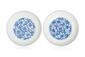Estimation "Arts de Chine" cette Rare paire de coupelles en porcelaine proposer a la vente par notre cabinet d'expertise et adjugé 38 000 €