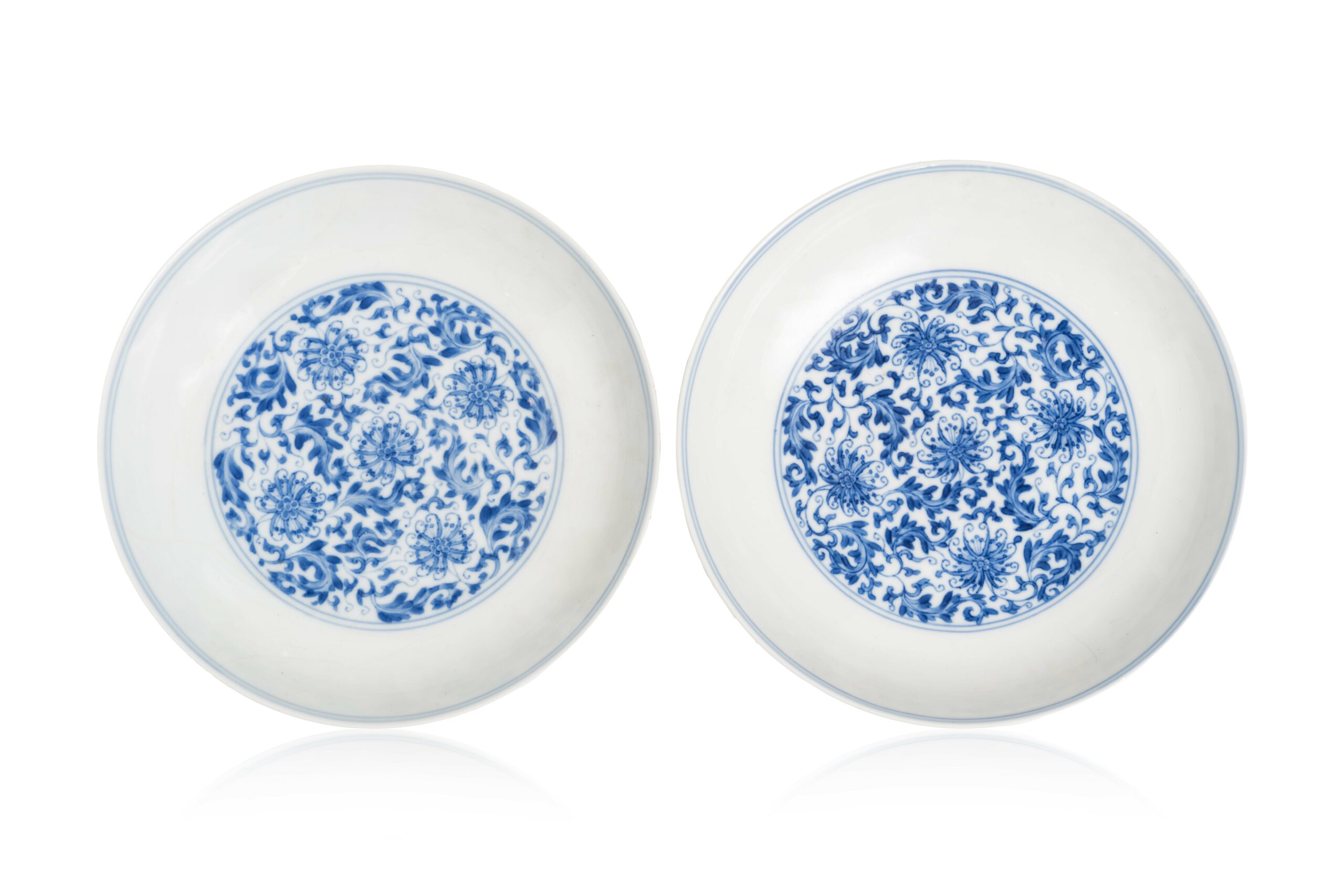 Estimation "Arts de Chine" cette Rare paire de coupelles en porcelaine proposer a la vente par notre cabinet d'expertise et adjugé 38 000 €