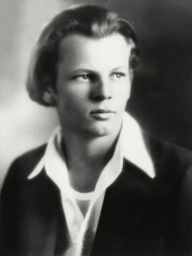 Expertise des œuvres de l'artiste et présentation de celui-ci, portrait photographique de l'artiste "Jackson Pollock" en 1928