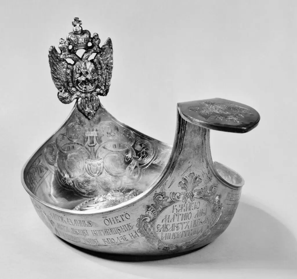 A kovsh by Vasilli Matveev Kunkin from 1758; in the collection of the Walters Art Museum