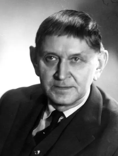 Expertise des œuvres de l'artiste et présentation de celui-ci, portrait photographique de l'artiste "Eugène Ebiche (1896-1987)"