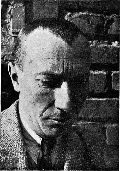 Expertise des œuvres de l'artiste et présentation de celui-ci, portrait photographique de l'artiste "Jean Arp” (1925)