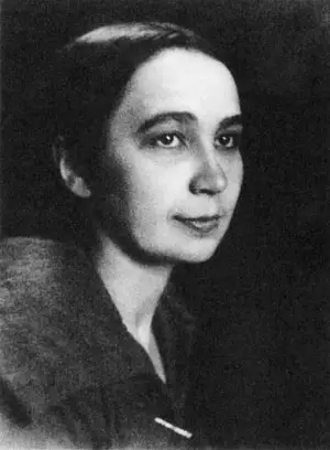 Expertise des œuvres de l'artiste et présentation de celui-ci, portrait photographique de l'artiste "Natalia Goncharova”