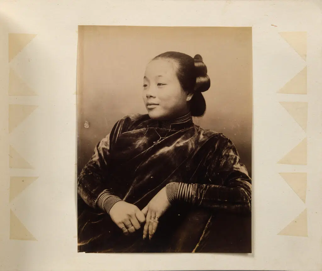 P0947-0003, Album de voyage et Japon, adjugé 2 500 € en 2025