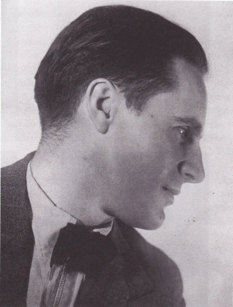 Expertise des œuvres de l'artiste et présentation de celui-ci, portrait photographique de l'artiste "Marc Eemans”