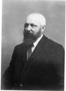 Expertise des œuvres de l'artiste et présentation de celui-ci, portrait photographique de l'artiste "Theodore Earl Butler” en 1909