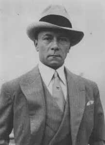 Expertise des œuvres de l'artiste et présentation de celui-ci, portrait photographique de l'artiste "Tadeusz Styka”