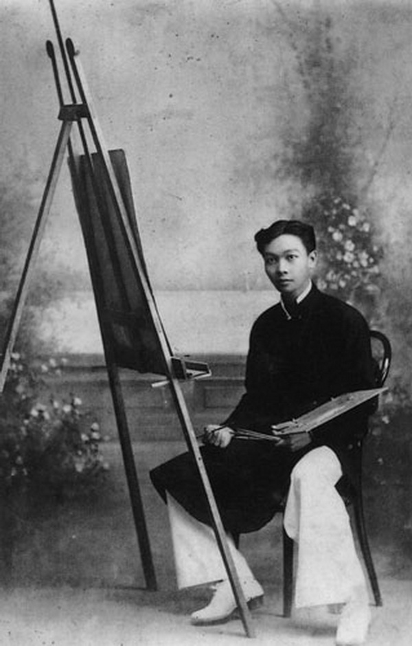 Expertise des œuvres de l'artiste et présentation de celui-ci, portrait de l'artiste "Nguyen Nam Son"