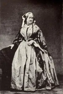 Portrait de Anna Atkins en 1861. Expertise des œuvres de l'artiste et présentation de celui-