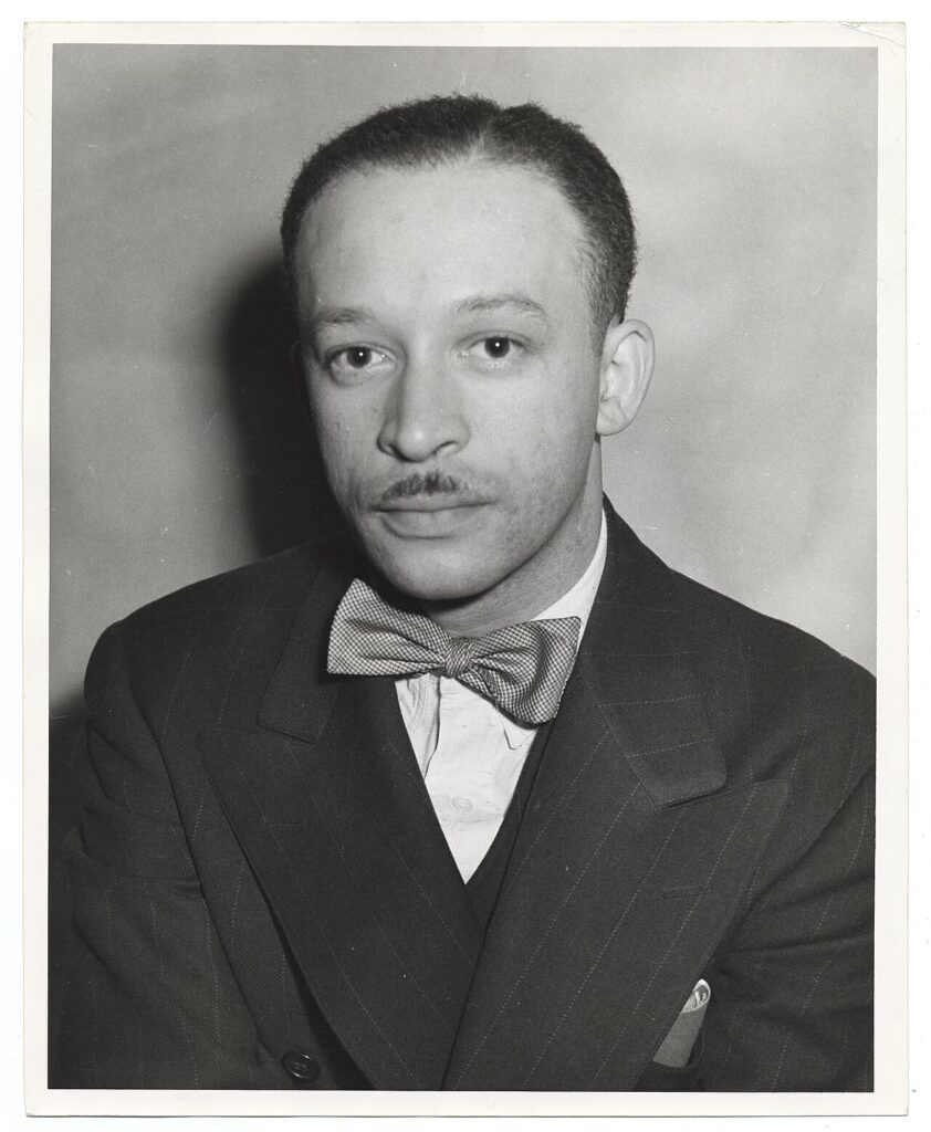 Expertise des œuvres de l'artiste et présentation de celui-ci, portrait photographique de l'artiste "Charles Alston"