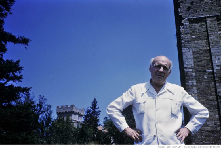 Expertise et estimation par le cabinet Robaldo. présentation de l'artiste : Jean Lurçat. Portrait photographique de Jean Lurçat par Roger Pic. Bibliothèque nationale de France, département Arts du spectacle.