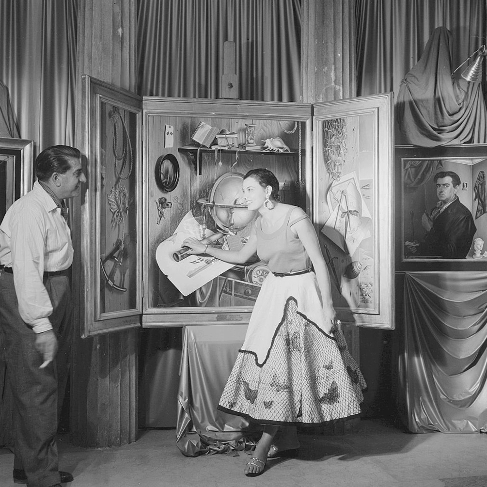 Expertise des œuvres de l'artiste "Gregorio Sciltian" et présentation de celui-ci, Sciltian et sa femme à la XVIe Mostra de Venise (1955)