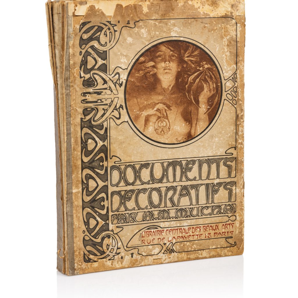 Alphonse MUCHA (1860-1939)_Document décoratifs Adjugé 12 000 €