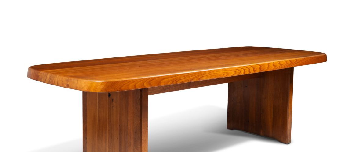 Pierre CHAPO (1927 - 1987)Pierre CHAPO (1927 - 1987) "T20A" Description : Table de salle à manger en orme massif. 76 x 260 x 93 cm P0833-0001 Adjugé 12 000 €