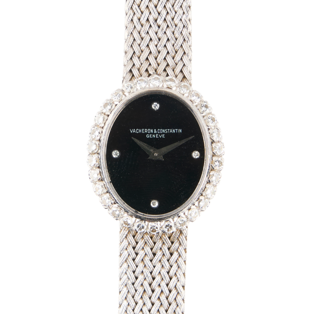 Vacheron & Constantin, montre de forme ovale vers 1960, lunette sertie de diamants (face)