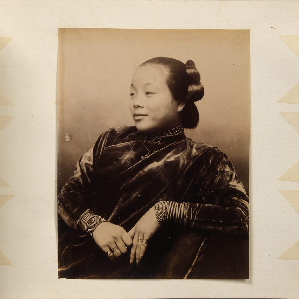 P0947-0003, Album de voyage et Japon, adjugé 2 500 € en 2025