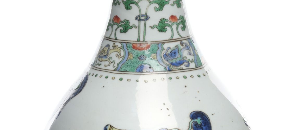 CHINE, Epoque Kangxi, XVIIIe siècle - Rare vase en porcelaine